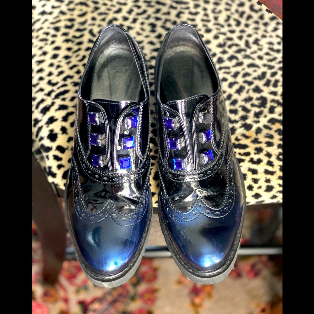 CULT shoes for women size 40